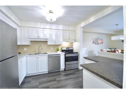 76-30 Imperial Road S, Guelph, ON - Indoor Photo Showing Kitchen With Double Sink