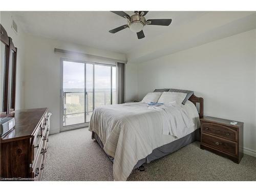 910-237 King Street W, Cambridge, ON - Indoor Photo Showing Bedroom