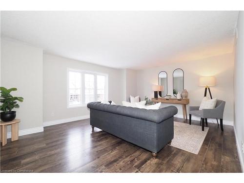 32 Max Becker Drive, Kitchener, ON - Indoor Photo Showing Living Room