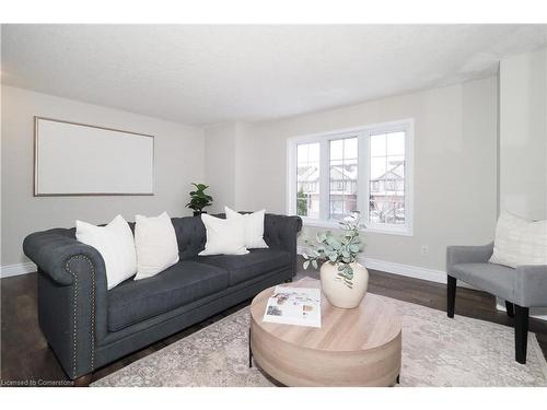 32 Max Becker Drive, Kitchener, ON - Indoor Photo Showing Living Room