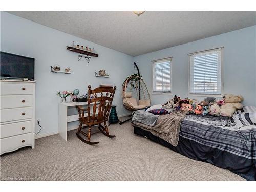 27 Stiefelmeyer Crescent, Baden, ON - Indoor Photo Showing Bedroom