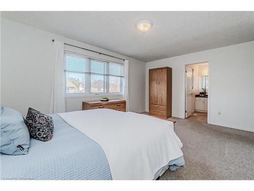 27 Stiefelmeyer Crescent, Baden, ON - Indoor Photo Showing Bedroom