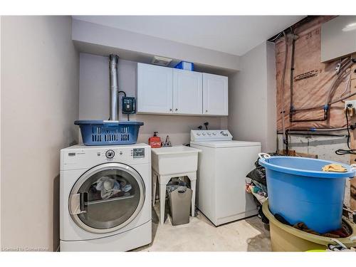 27 Stiefelmeyer Crescent, Baden, ON - Indoor Photo Showing Laundry Room