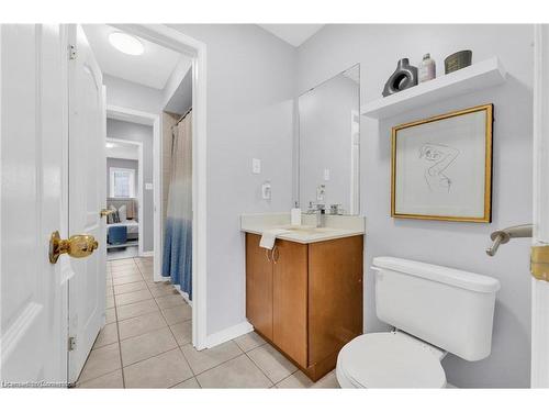 176-435 Hensall Circle, Mississauga, ON - Indoor Photo Showing Bathroom