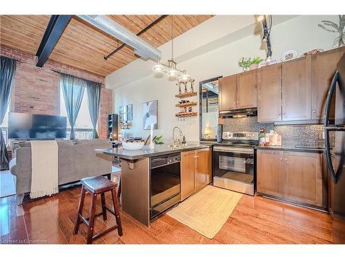 221-26 Ontario Street, Guelph, ON - Indoor Photo Showing Kitchen With Double Sink