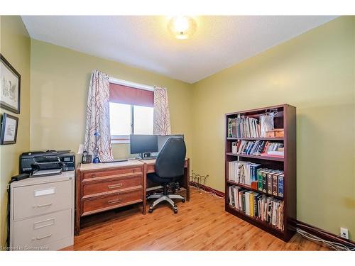 120 Albion Court, Kitchener, ON - Indoor Photo Showing Office