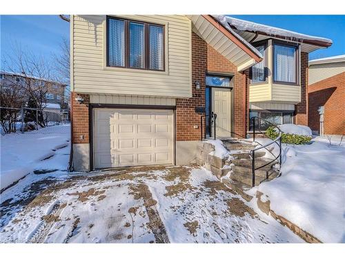 120 Albion Court, Kitchener, ON - Outdoor