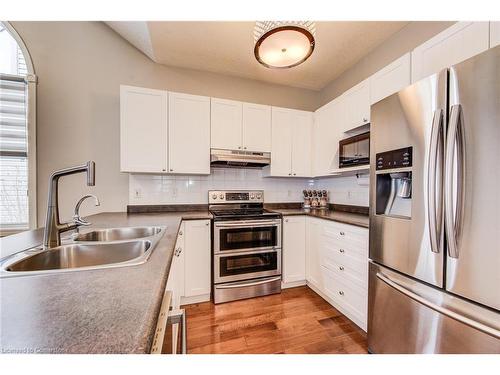 660 Zermatt Drive, Waterloo, ON - Indoor Photo Showing Kitchen With Stainless Steel Kitchen With Double Sink