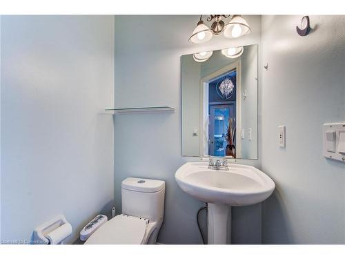 660 Zermatt Drive, Waterloo, ON - Indoor Photo Showing Bathroom