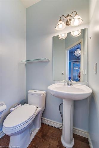 660 Zermatt Drive, Waterloo, ON - Indoor Photo Showing Bathroom