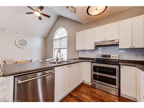 660 Zermatt Drive, Waterloo, ON - Indoor Photo Showing Kitchen With Stainless Steel Kitchen With Double Sink