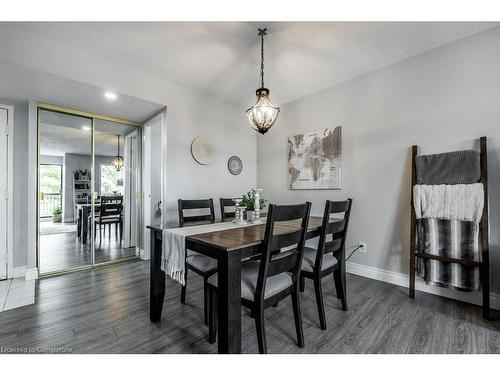 608-260 Sheldon Avenue N, Kitchener, ON - Indoor Photo Showing Dining Room