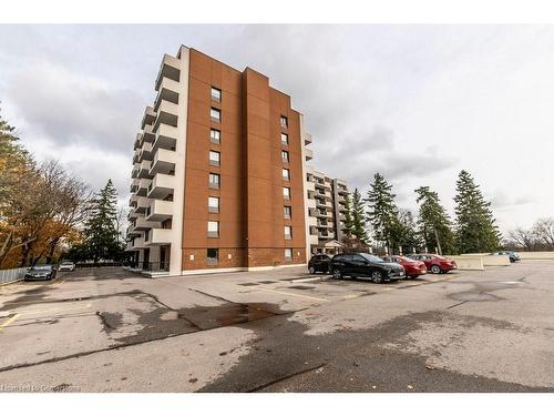 608-260 Sheldon Avenue N, Kitchener, ON - Outdoor With Facade