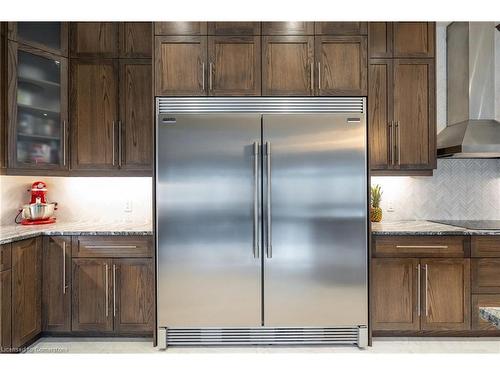 920 River Ridge Court, Kitchener, ON - Indoor Photo Showing Kitchen