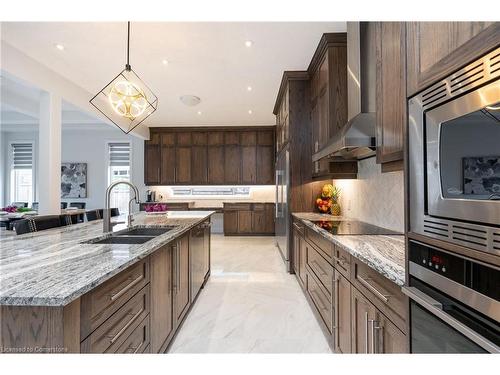 920 River Ridge Court, Kitchener, ON - Indoor Photo Showing Kitchen With Double Sink