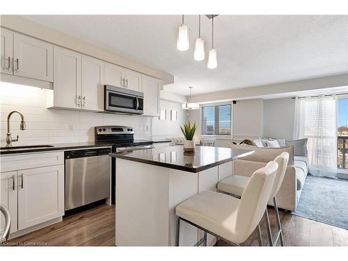 C-25 Sienna Street, Kitchener, ON - Indoor Photo Showing Kitchen With Stainless Steel Kitchen With Upgraded Kitchen