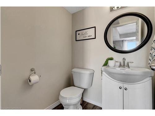 C-25 Sienna Street, Kitchener, ON - Indoor Photo Showing Bathroom