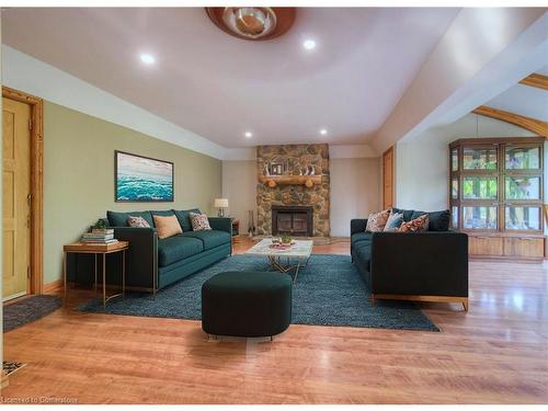 1031 West River Road, Cambridge, ON - Indoor Photo Showing Living Room With Fireplace