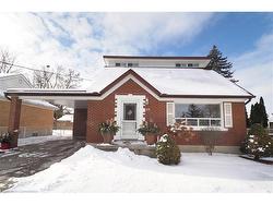 69 Woodward Avenue  Kitchener, ON N2H 4K4