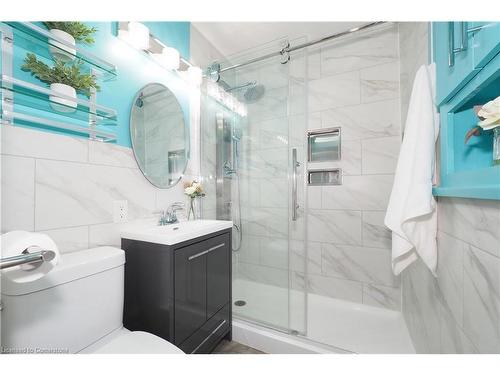 69 Woodward Avenue, Kitchener, ON - Indoor Photo Showing Bathroom