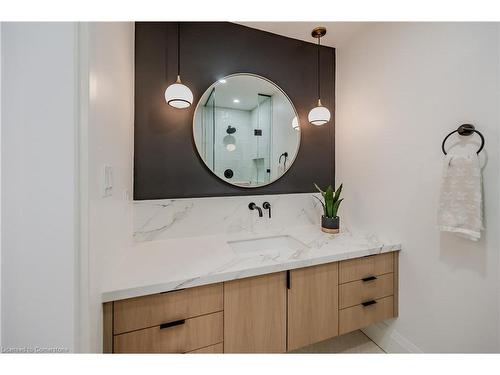 2143 Bleams Road, Wilmot Township, ON - Indoor Photo Showing Bathroom