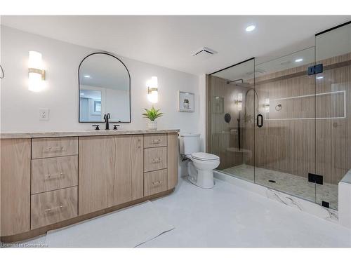 2143 Bleams Road, Wilmot Township, ON - Indoor Photo Showing Bathroom