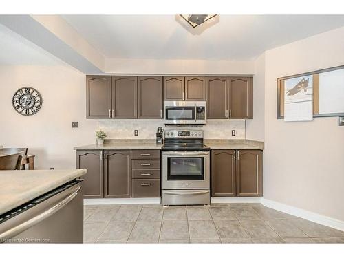 674 Mortimer Drive, Cambridge, ON - Indoor Photo Showing Kitchen