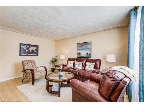 181 Johanna Drive, Cambridge, ON - Indoor Photo Showing Living Room