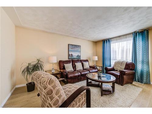 181 Johanna Drive, Cambridge, ON - Indoor Photo Showing Living Room