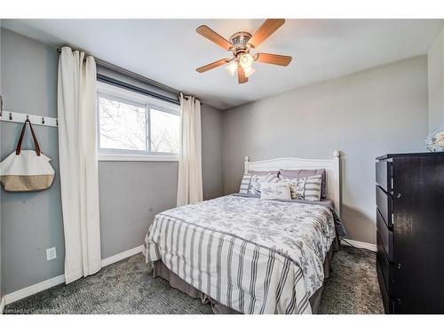 181 Johanna Drive, Cambridge, ON - Indoor Photo Showing Bedroom