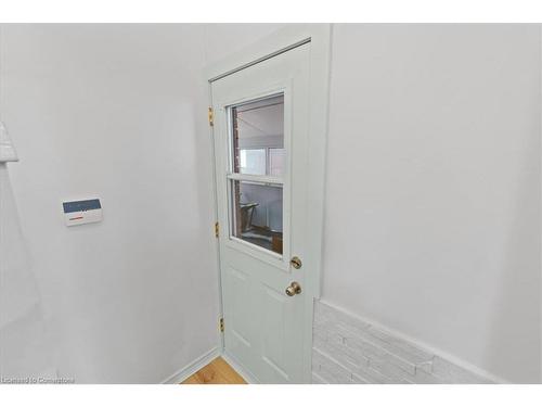 93 Lowrey Avenue S, Cambridge, ON - Indoor Photo Showing Other Room