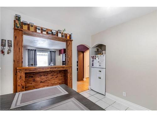 111 Spruce Street, Cambridge, ON - Indoor Photo Showing Laundry Room