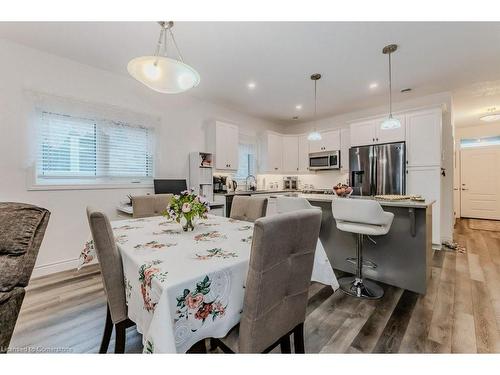 41-375 Mitchell Road S, Listowel, ON - Indoor Photo Showing Dining Room