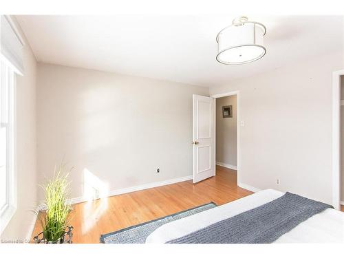 464 Hazel Street, Waterloo, ON - Indoor Photo Showing Bedroom