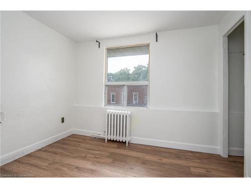 220 Gordon Street, Guelph, ON - Indoor Photo Showing Other Room