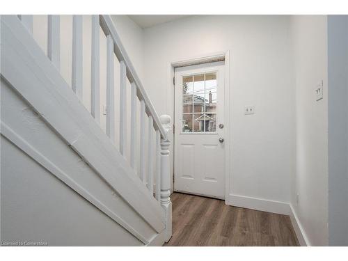 220 Gordon Street, Guelph, ON - Indoor Photo Showing Other Room