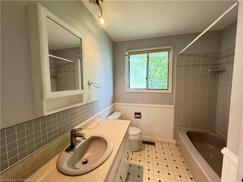 528 Havelock Drive, Waterloo, ON - Indoor Photo Showing Bathroom