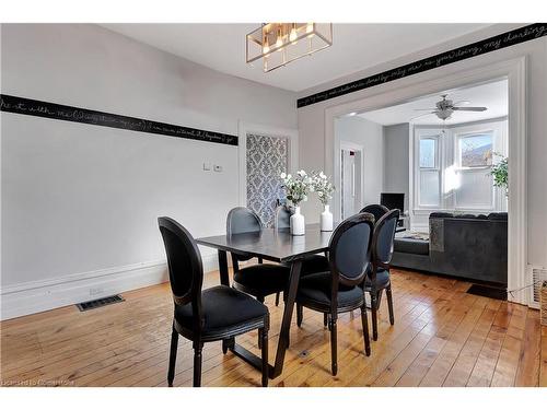 120 Grand Avenue S, Cambridge, ON - Indoor Photo Showing Dining Room