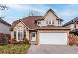 619 Rush Meadow Crescent  Kitchener, ON N2R 1S9