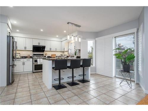 619 Rush Meadow Crescent, Kitchener, ON - Indoor Photo Showing Kitchen