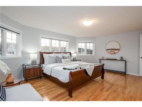 619 Rush Meadow Crescent, Kitchener, ON - Indoor Photo Showing Bedroom