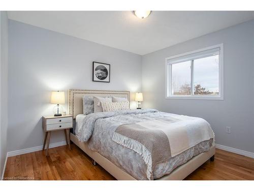 619 Rush Meadow Crescent, Kitchener, ON - Indoor Photo Showing Bedroom