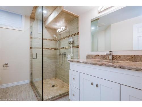 619 Rush Meadow Crescent, Kitchener, ON - Indoor Photo Showing Bathroom