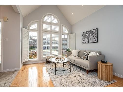 619 Rush Meadow Crescent, Kitchener, ON - Indoor Photo Showing Living Room