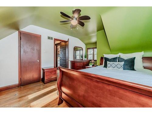 776 Rockway Drive, Kitchener, ON - Indoor Photo Showing Bedroom