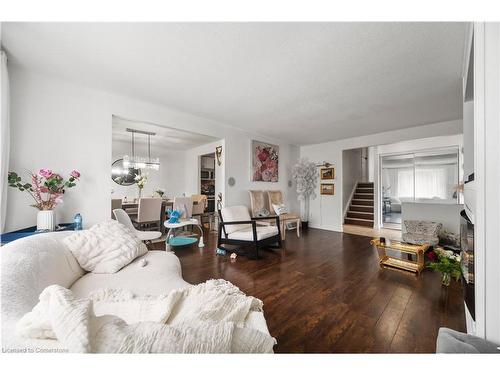 46 Calmcrest Drive, Kitchener, ON - Indoor Photo Showing Living Room