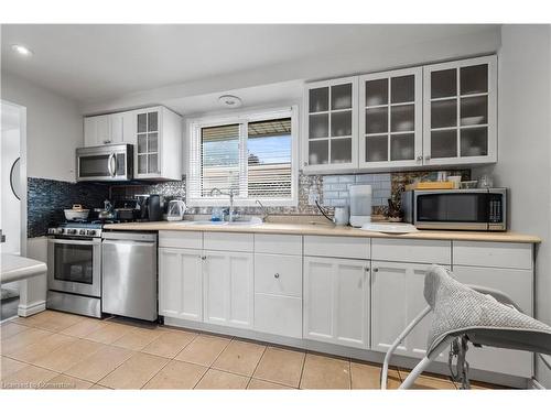 46 Calmcrest Drive, Kitchener, ON - Indoor Photo Showing Kitchen