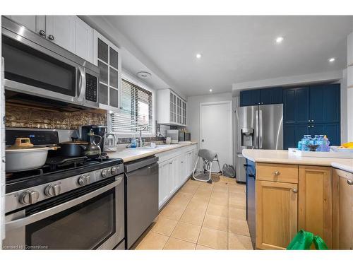 46 Calmcrest Drive, Kitchener, ON - Indoor Photo Showing Kitchen