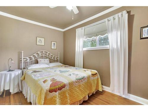 123 Tait Street, Cambridge, ON - Indoor Photo Showing Bedroom