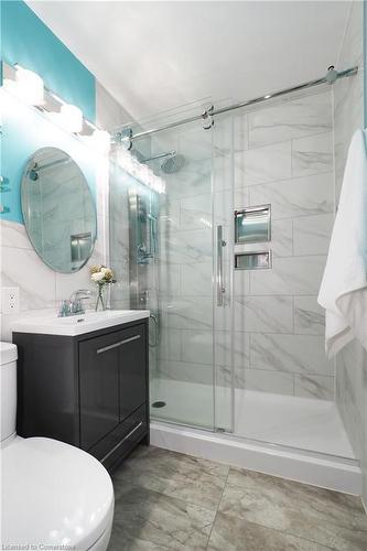 69 Woodward Avenue, Kitchener, ON - Indoor Photo Showing Bathroom